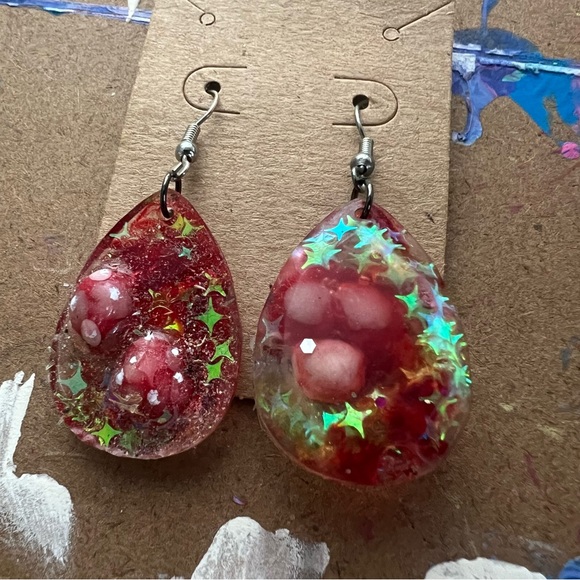 Red Shrooms Mushroom Earrings - Picture 1 of 9